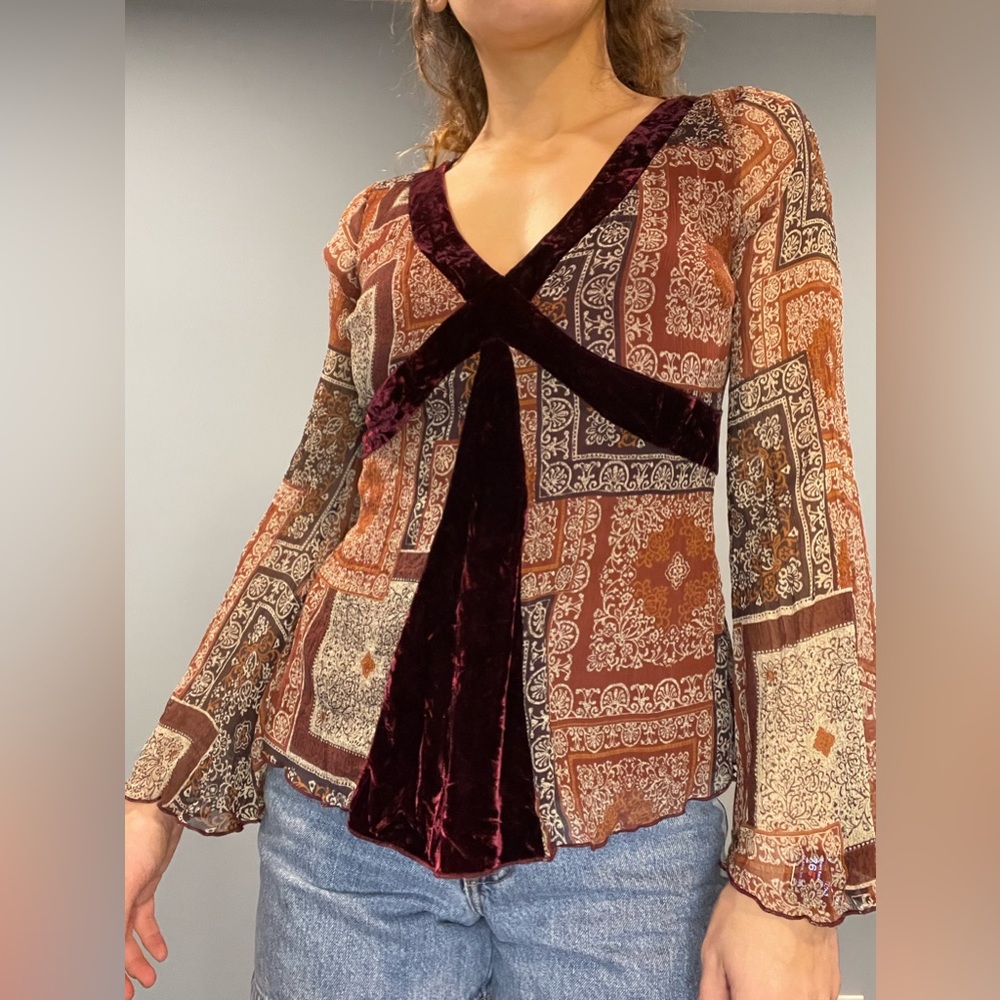 Gorgeous vintage Swaui patchwork pattern shirt with velvet detail